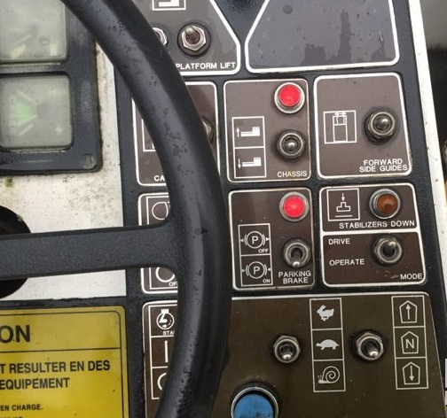 FMC Loader Commander 15 - Standard - Elevador/ Carregador de contentores e paletes: foto 4 FMC Loader Commander 15 - Standard - Elevador/ Carregador de contentores e paletes: foto 4