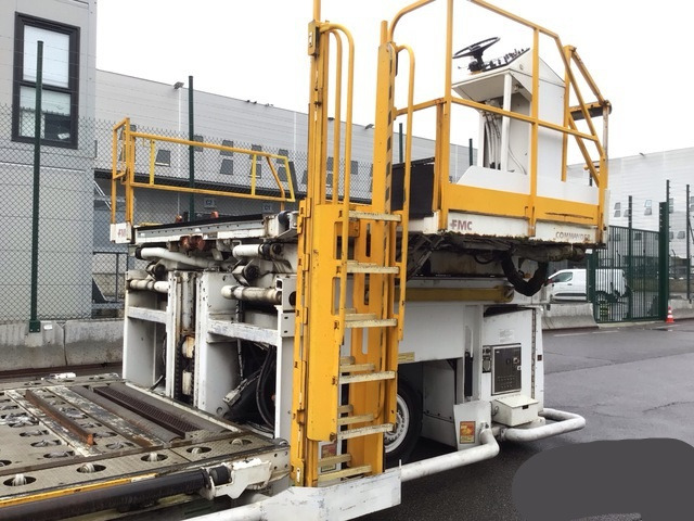 FMC loader Commander 15 Universal - Elevador/ Carregador de contentores e paletes: foto 4 FMC loader Commander 15 Universal - Elevador/ Carregador de contentores e paletes: foto 4