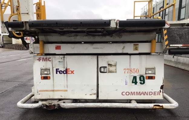 FMC loader Commander 15 Universal - Elevador/ Carregador de contentores e paletes: foto 2 FMC loader Commander 15 Universal - Elevador/ Carregador de contentores e paletes: foto 2
