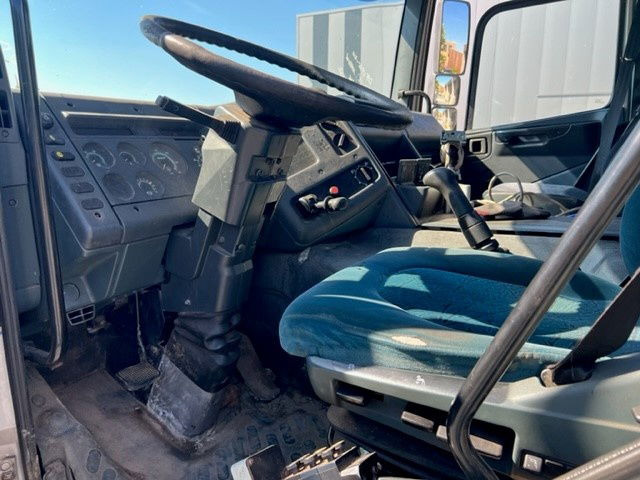 DAF 65.210 FA65.210 - Camião transportador de contêineres/ Caixa móvel: foto 4 DAF 65.210 FA65.210 - Camião transportador de contêineres/ Caixa móvel: foto 4