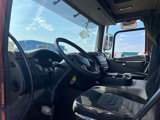 DAF CF 85.360 FA85.360 CF - Camião de lona: foto 5 DAF CF 85.360 FA85.360 CF - Camião de lona: foto 5