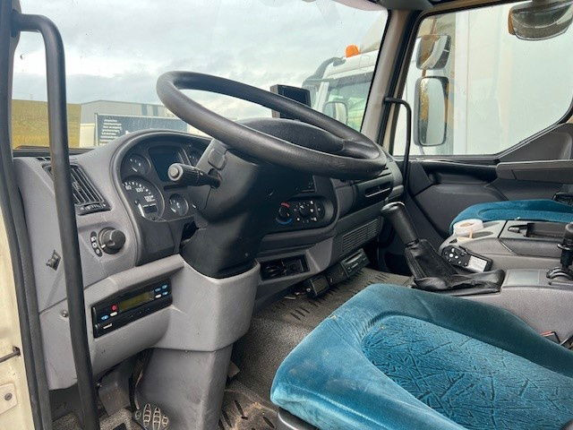 DAF LF 180 FA45.180 LF - Camião furgão: foto 3 DAF LF 180 FA45.180 LF - Camião furgão: foto 3
