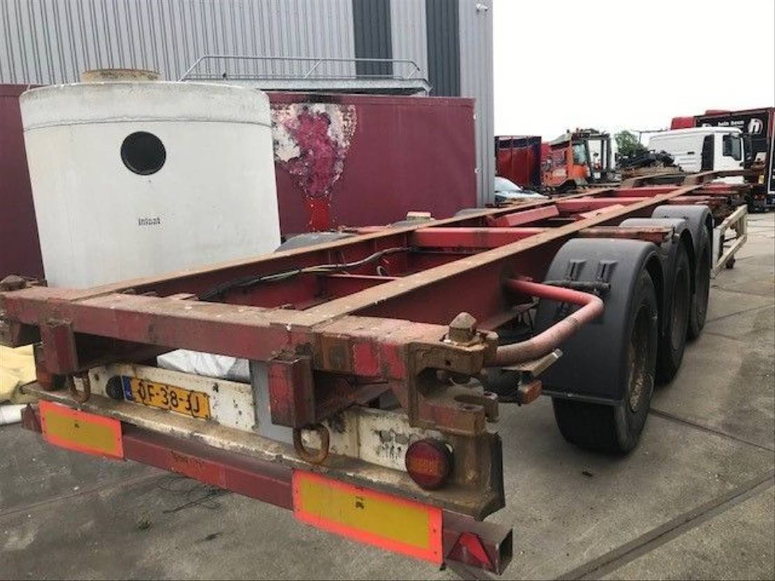 Krone SDC 27 NN - Semi-reboque transportador de contêineres/ Caixa móvel: foto 2 Krone SDC 27 NN - Semi-reboque transportador de contêineres/ Caixa móvel: foto 2