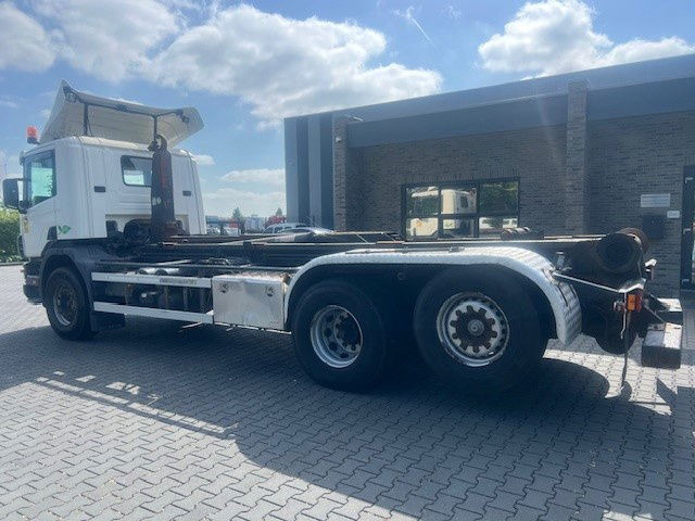 Scania P114-380 - Camião transportador de contêineres/ Caixa móvel: foto 4 Scania P114-380 - Camião transportador de contêineres/ Caixa móvel: foto 4