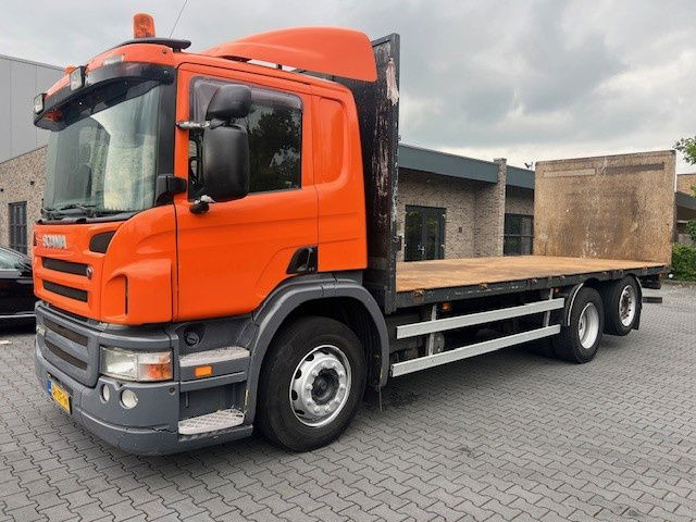 Scania P340 6x2 - Camião de caixa aberta/ Plataforma: foto 1 Scania P340 6x2 - Camião de caixa aberta/ Plataforma: foto 1
