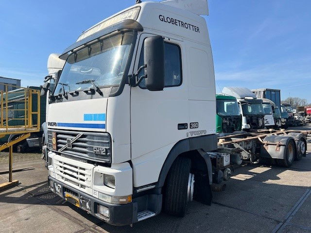 Volvo FH 12.380 FH12.380 6x2 - Camião chassi: foto 1 Volvo FH 12.380 FH12.380 6x2 - Camião chassi: foto 1