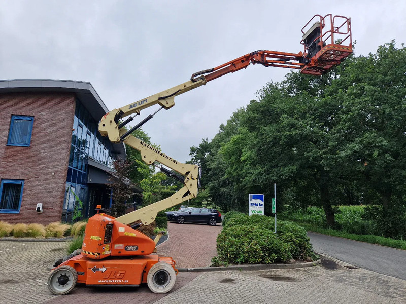 JLG E400AJPN - Plataforma articulada: foto 1 JLG E400AJPN - Plataforma articulada: foto 1