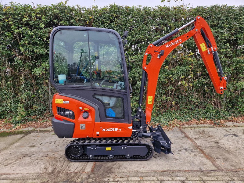Kubota KX019-4 Hi-spec (NIEUW) - Mini escavadeira: foto 2 Kubota KX019-4 Hi-spec (NIEUW) - Mini escavadeira: foto 2