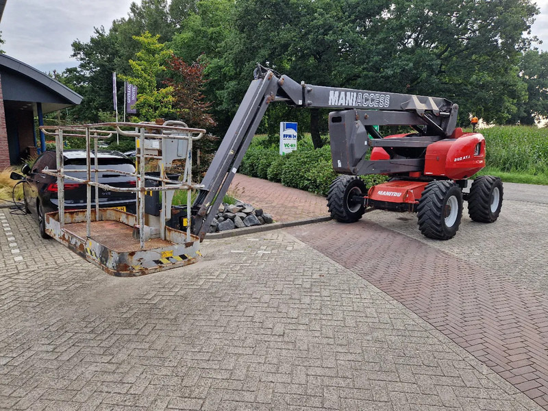 Manitou 200 ATJ - Plataforma articulada: foto 4 Manitou 200 ATJ - Plataforma articulada: foto 4
