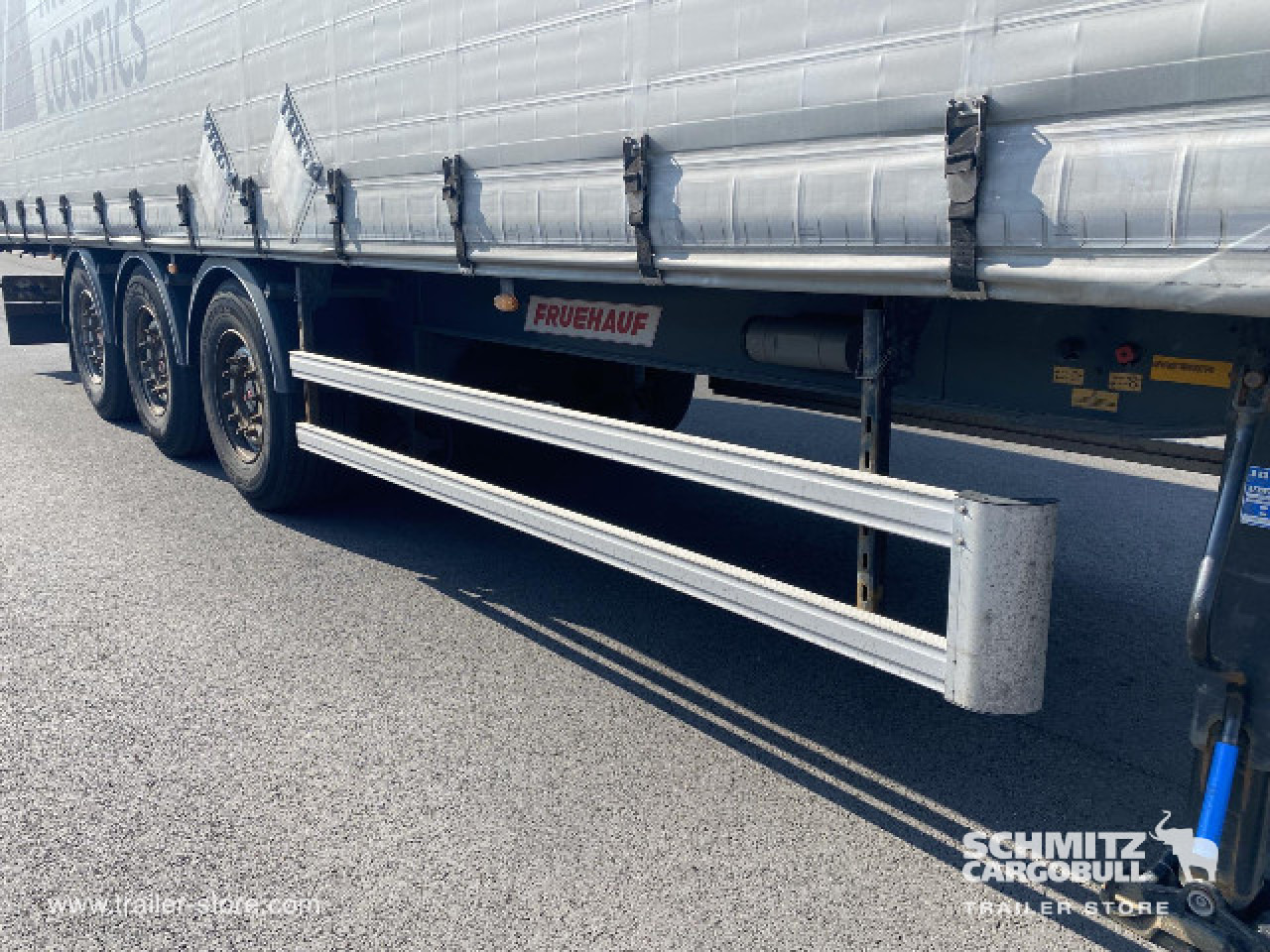 FRUEHAUF Curtainsider Standard - Semi-reboque de lona: foto 4 FRUEHAUF Curtainsider Standard - Semi-reboque de lona: foto 4