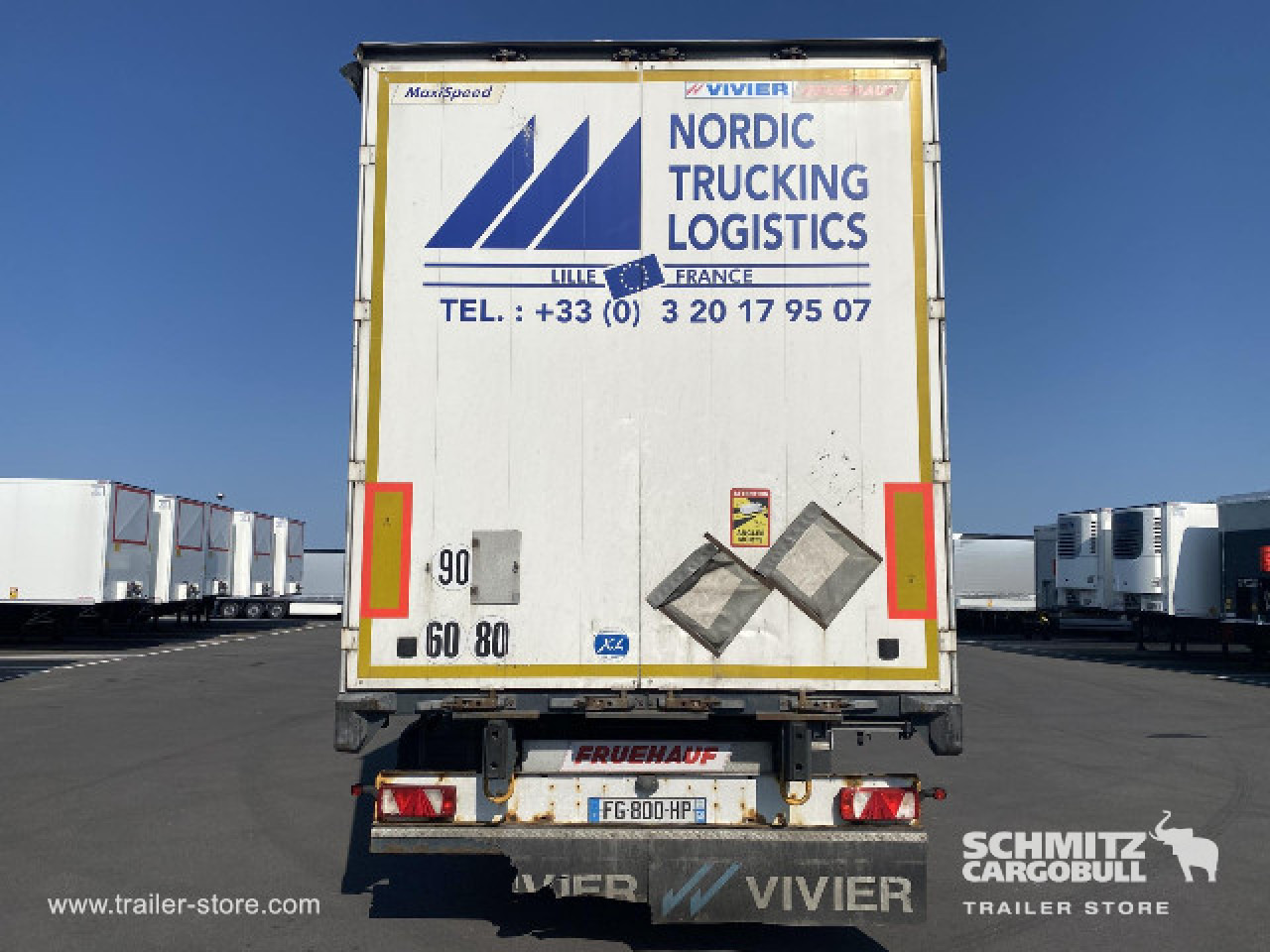FRUEHAUF Curtainsider Standard Taillift - Semi-reboque de lona: foto 3 FRUEHAUF Curtainsider Standard Taillift - Semi-reboque de lona: foto 3