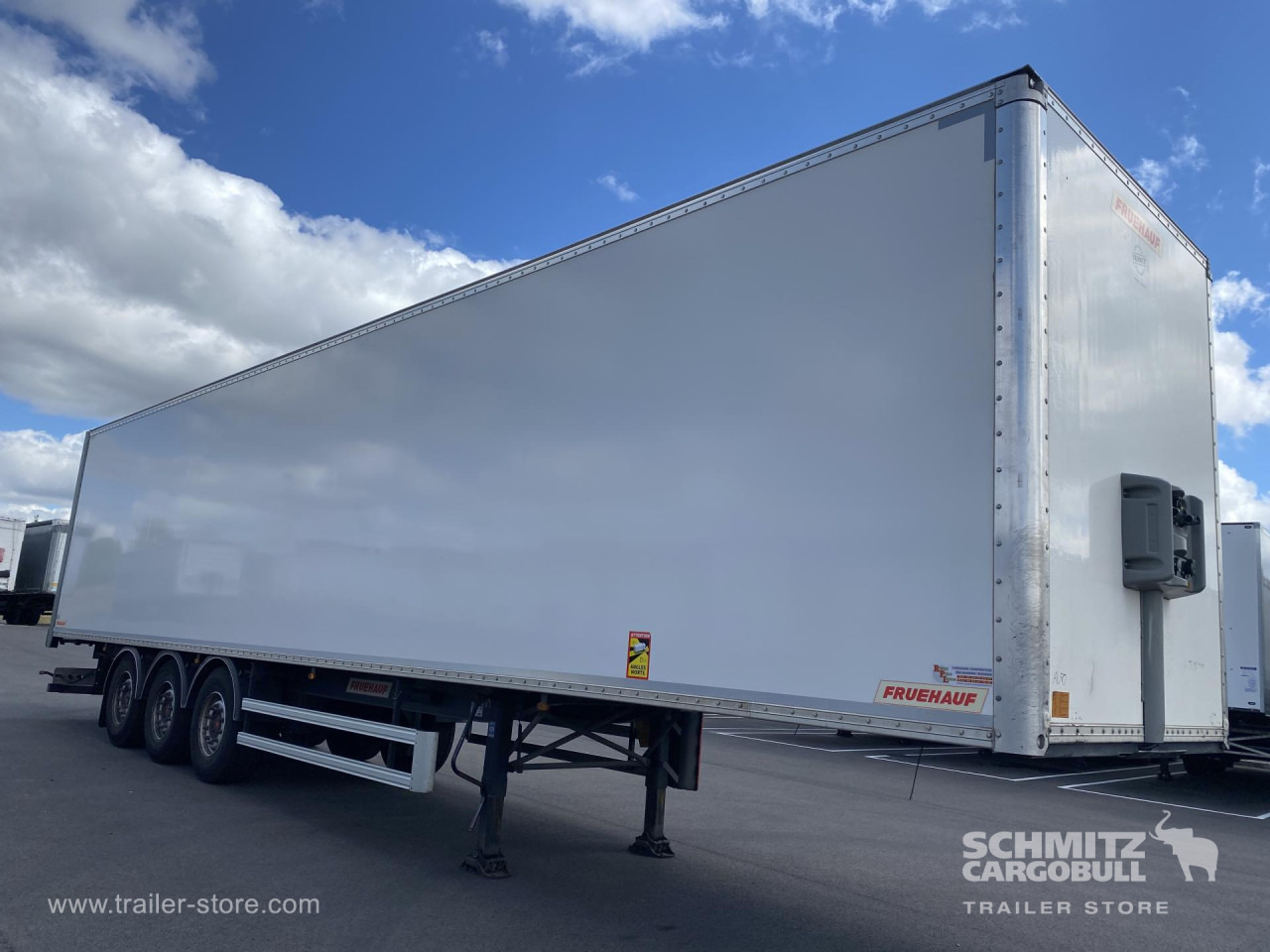 FRUEHAUF Dryfreight Standard - Semi-reboque furgão: foto 1 FRUEHAUF Dryfreight Standard - Semi-reboque furgão: foto 1
