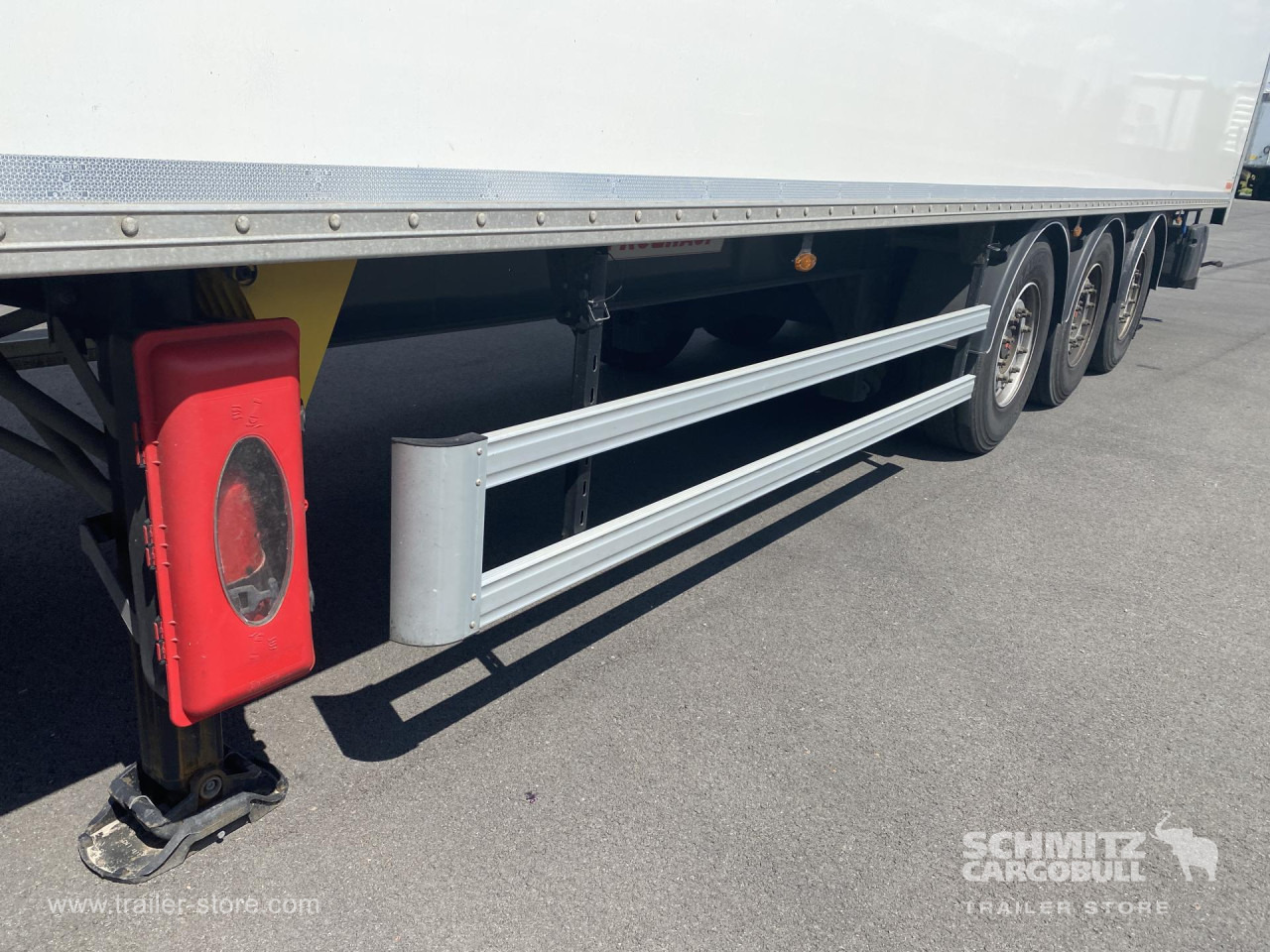 FRUEHAUF Dryfreight Standard Roller shutter door - Semi-reboque furgão: foto 5 FRUEHAUF Dryfreight Standard Roller shutter door - Semi-reboque furgão: foto 5
