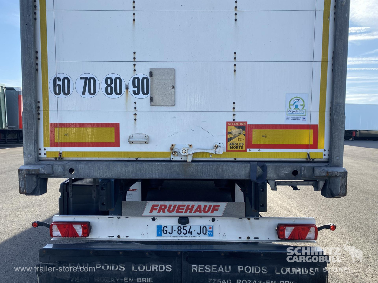 FRUEHAUF Dryfreight Standard Roller shutter door - Semi-reboque furgão: foto 3 FRUEHAUF Dryfreight Standard Roller shutter door - Semi-reboque furgão: foto 3