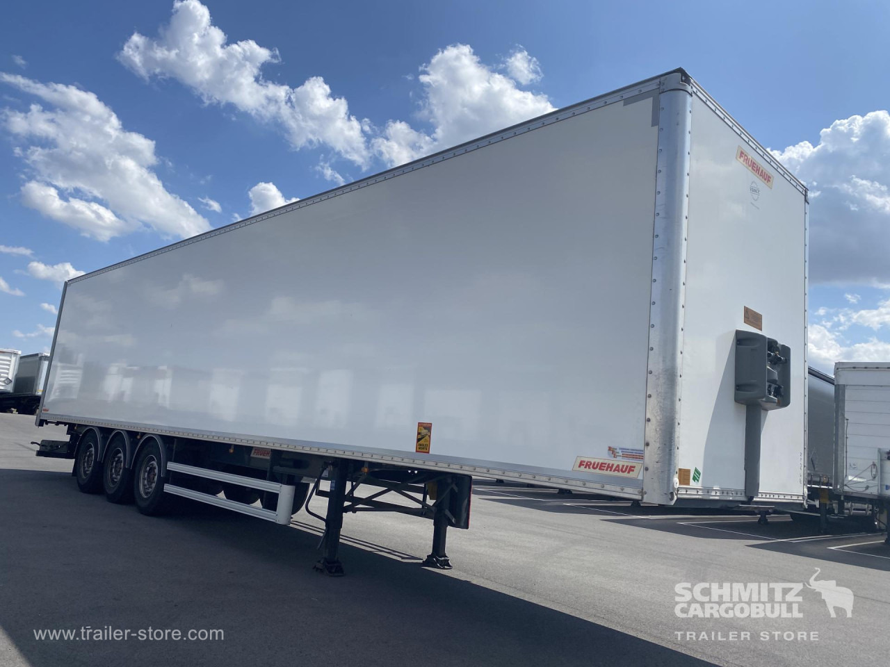 FRUEHAUF Dryfreight Standard Roller shutter door - Semi-reboque furgão: foto 1 FRUEHAUF Dryfreight Standard Roller shutter door - Semi-reboque furgão: foto 1