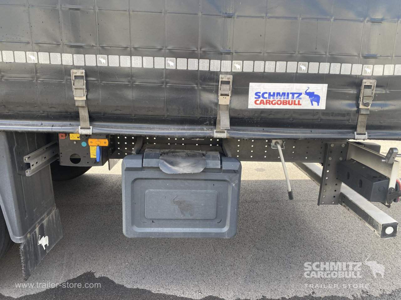 SCHMITZ Curtainsider Standard - Semi-reboque de lona: foto 5 SCHMITZ Curtainsider Standard - Semi-reboque de lona: foto 5