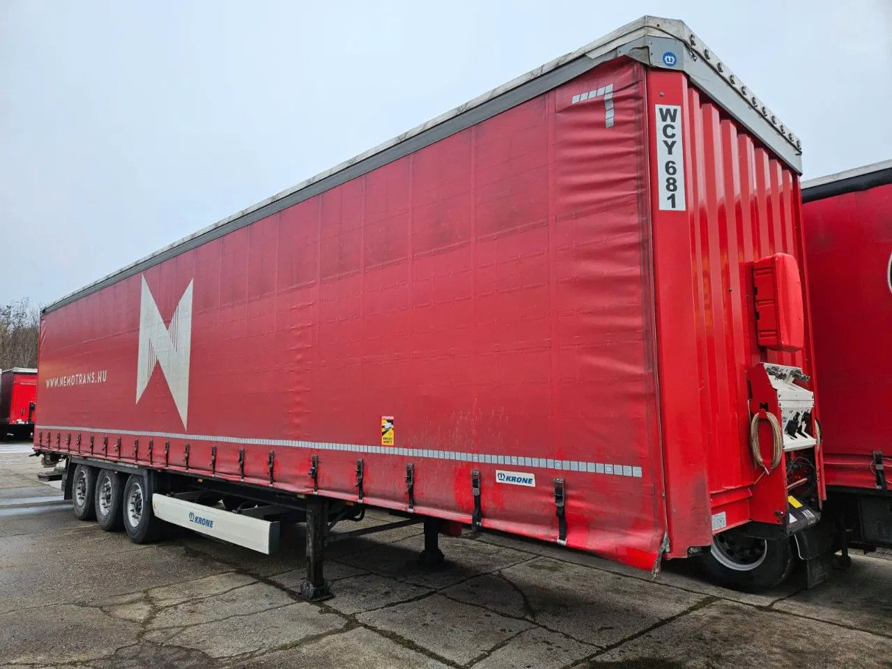 Krone SD, Tail Lift, Lifting Axle - Semi-reboque de lona: foto 1 Krone SD, Tail Lift, Lifting Axle - Semi-reboque de lona: foto 1