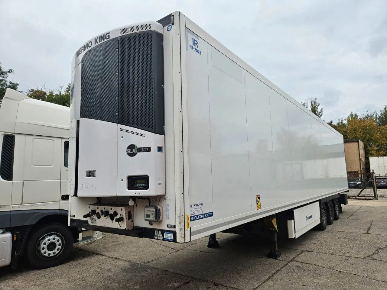 Krone SD Thermo King SLX300i - Lifting axle A - Pallet - Semi-reboque frigorífico: foto 1 Krone SD Thermo King SLX300i - Lifting axle A - Pallet - Semi-reboque frigorífico: foto 1