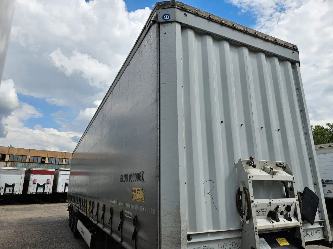 Krone SD XL Code - Semi-reboque de lona: foto 2 Krone SD XL Code - Semi-reboque de lona: foto 2