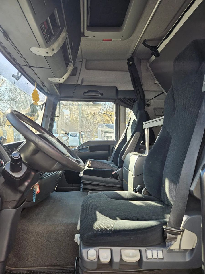 Camião de lona MAN TGL 8.220 Euro5 8,5 t: foto 9 Camião de lona MAN TGL 8.220 Euro5 8,5 t: foto 9