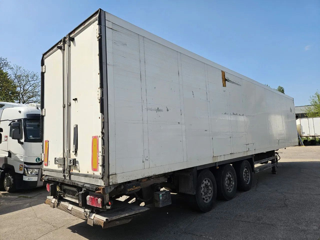 Schmitz Cargobull SKO24 Carrier Maxima 1300 Tail Lift, A axle lift - Semi-reboque frigorífico: foto 4 Schmitz Cargobull SKO24 Carrier Maxima 1300 Tail Lift, A axle lift - Semi-reboque frigorífico: foto 4