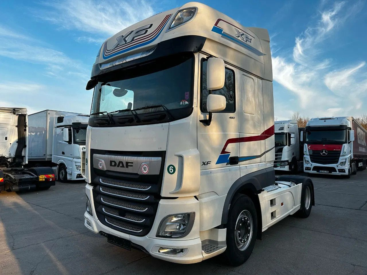DAF XF 480 SSC Standard - Stand Klima - Frigo - HYVA - Tractor: foto 1 DAF XF 480 SSC Standard - Stand Klima - Frigo - HYVA - Tractor: foto 1