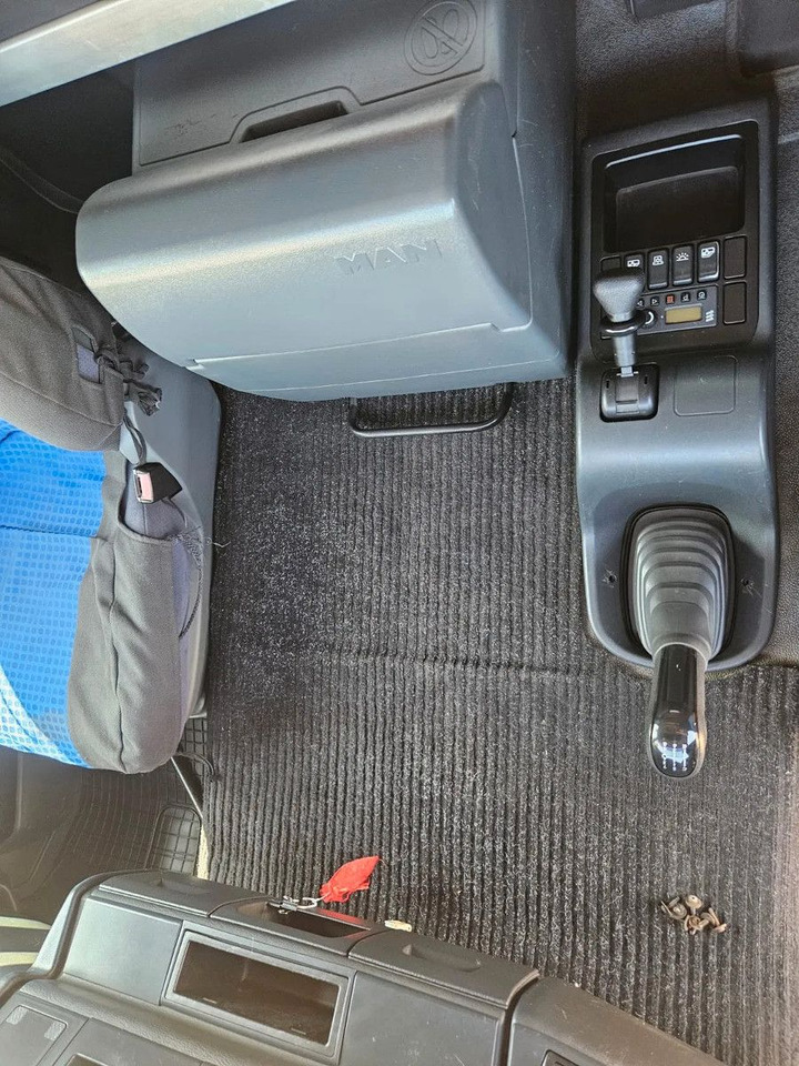 Tractor MAN TGL 10.240 Mega: foto 10 Tractor MAN TGL 10.240 Mega: foto 10