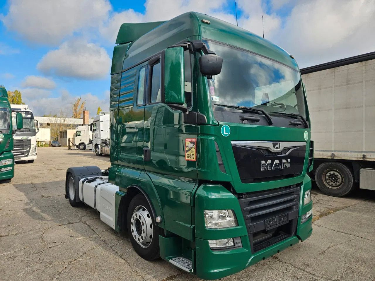 MAN TGX 18.470 XLX-Mega-Retarder-Standklima 4 units - Tractor: foto 2 MAN TGX 18.470 XLX-Mega-Retarder-Standklima 4 units - Tractor: foto 2