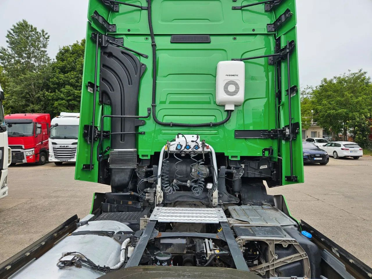 Renault T520 HSC, Navi, Standklima, Horns, Full Spoiler, - Tractor: foto 5 Renault T520 HSC, Navi, Standklima, Horns, Full Spoiler, - Tractor: foto 5