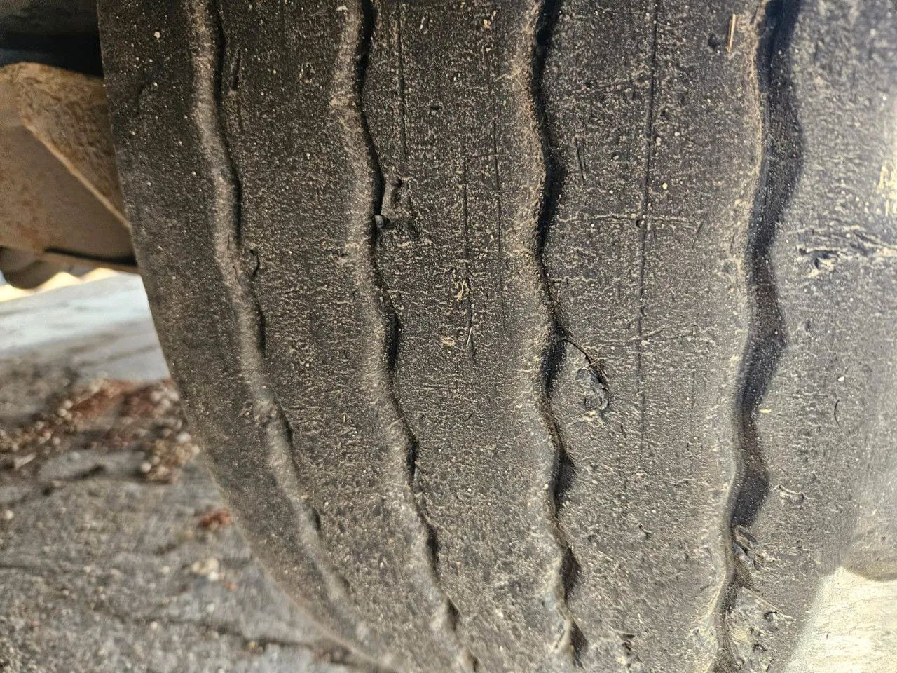 Semi-reboque basculante Wielton NW-3 38m3 Lifting Axle, Alloy w.: foto 13 Semi-reboque basculante Wielton NW-3 38m3 Lifting Axle, Alloy w.: foto 13