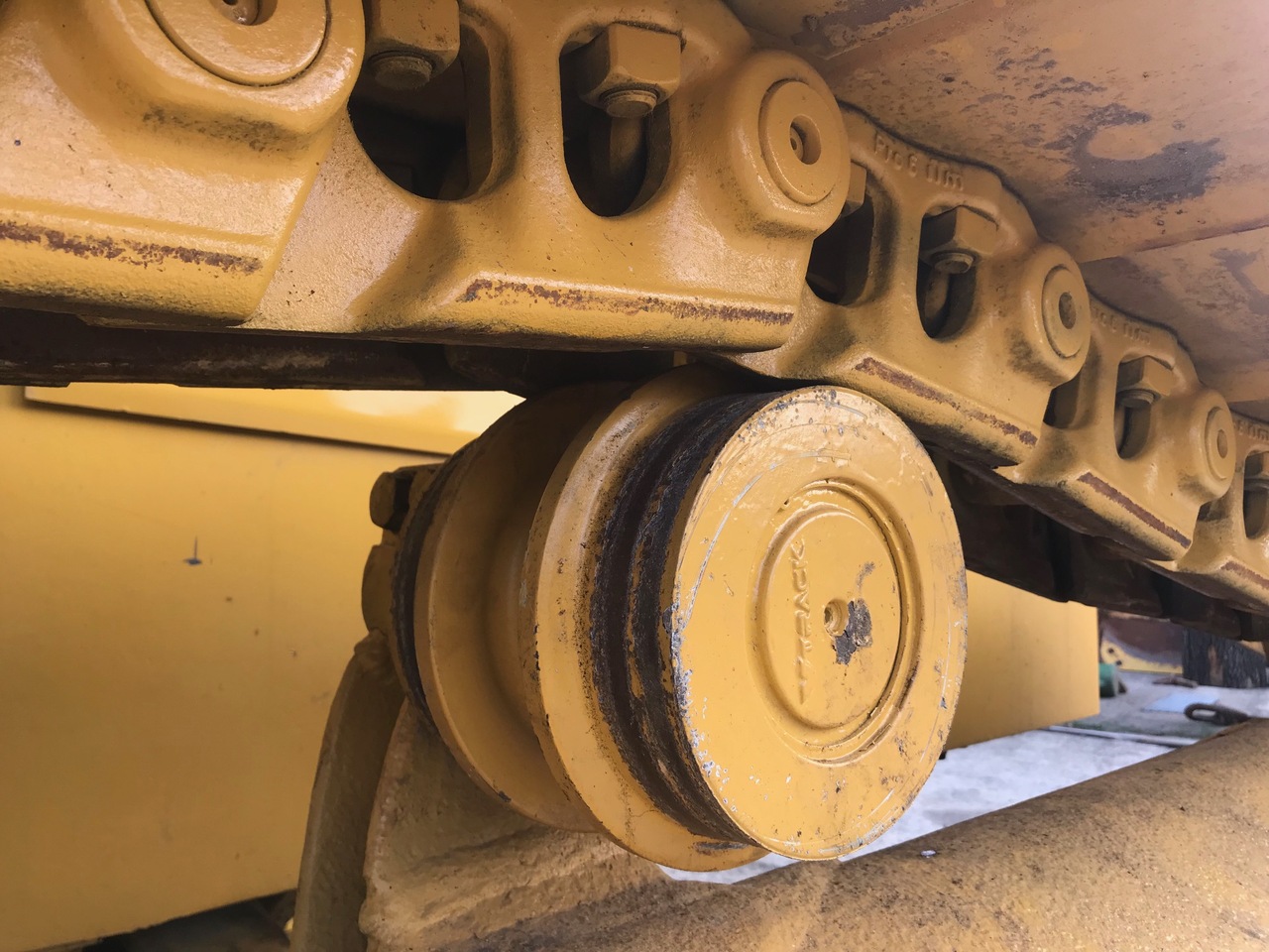 KOMATSU D65EX-12 mit Ripperventil - Buldôzer: foto 3 KOMATSU D65EX-12 mit Ripperventil - Buldôzer: foto 3