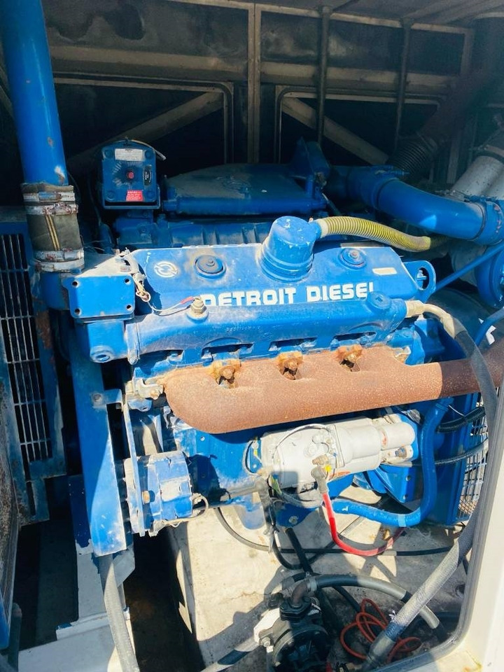 FG Wilson DDC440E - Gerador elétrico: foto 3 FG Wilson DDC440E - Gerador elétrico: foto 3