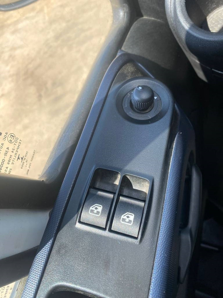 Carrinha de contentor Iveco Daily 35 C18: foto 15