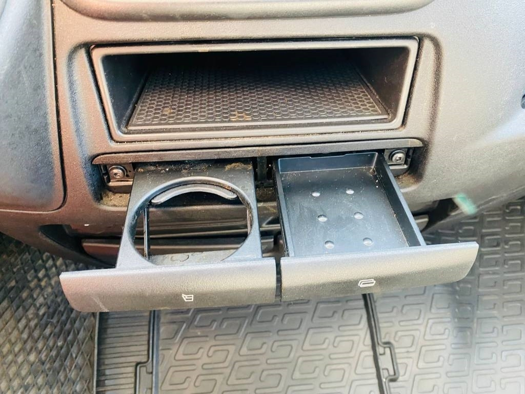 Carrinha de contentor Iveco Daily 35 C18: foto 20