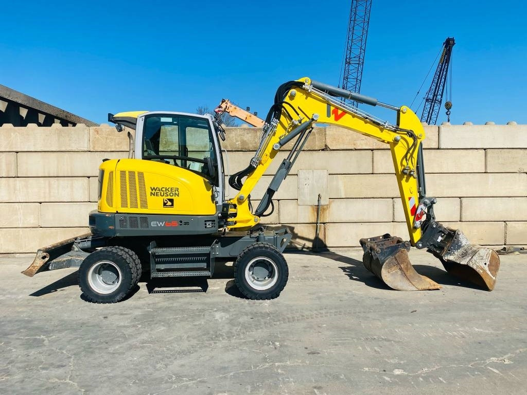 Wacker Neuson EW 65 - Escavadeira de rodas: foto 2 Wacker Neuson EW 65 - Escavadeira de rodas: foto 2