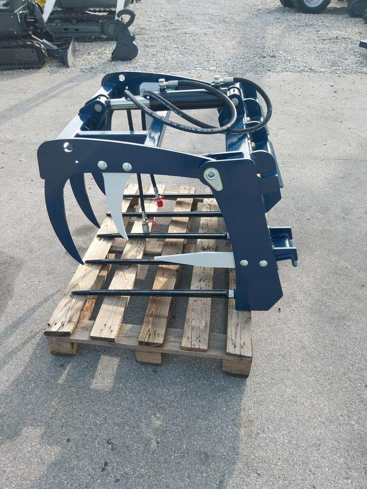 Krokodilgebiss mini Schäffer Greifschaufel Frontlader Hoflader - Equipamento para silagem: foto 3 Krokodilgebiss mini Schäffer Greifschaufel Frontlader Hoflader - Equipamento para silagem: foto 3