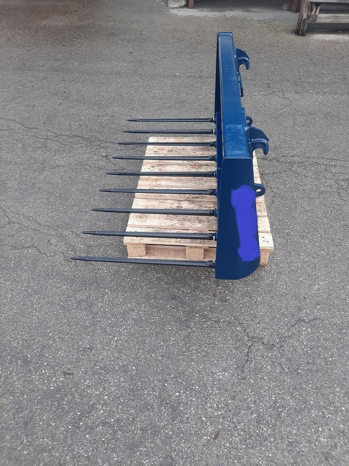 Mistgabel Dunggabel Forke Frontladergabel Euroaufnahme Weidemann - Equipamento para silagem: foto 3 Mistgabel Dunggabel Forke Frontladergabel Euroaufnahme Weidemann - Equipamento para silagem: foto 3