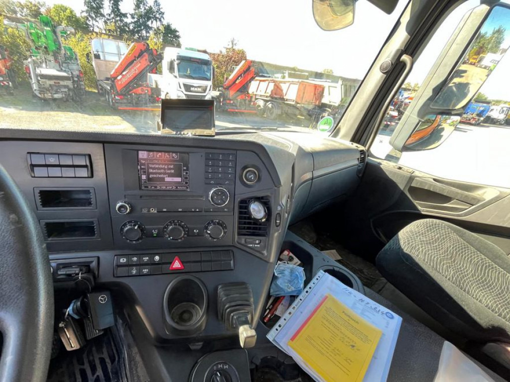 Camião MERCEDES-BENZ Arocs 3236 8x4 Betonmischer Deutsch Top AP Achsen: foto 10