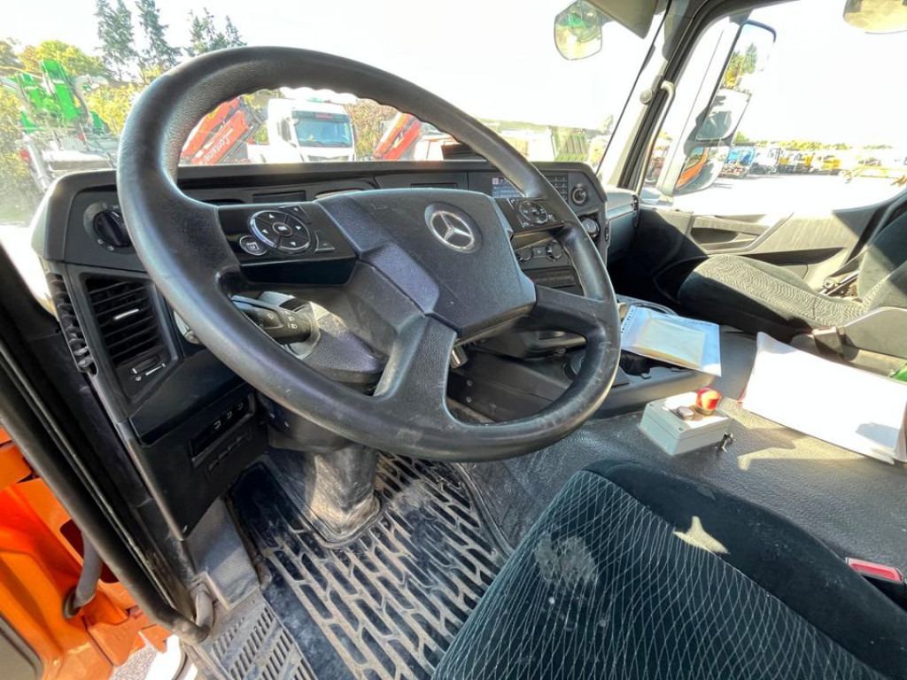 Camião MERCEDES-BENZ Arocs 3236 8x4 Betonmischer Deutsch Top AP Achsen: foto 7