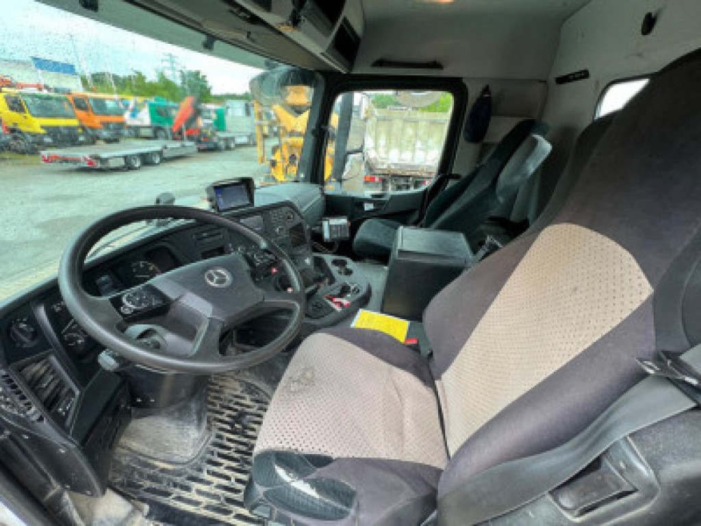 MERCEDES-BENZ Arocs 3240 B 8x4 Betonmischer Deutsch Top AP Achsen - Camião: foto 5 MERCEDES-BENZ Arocs 3240 B 8x4 Betonmischer Deutsch Top AP Achsen - Camião: foto 5