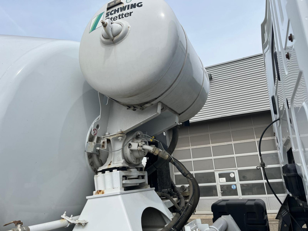 MERCEDES-BENZ Arocs 3240 B 8x4 Betonmischer Deutsch Top AP Achsen - Camião: foto 4 MERCEDES-BENZ Arocs 3240 B 8x4 Betonmischer Deutsch Top AP Achsen - Camião: foto 4