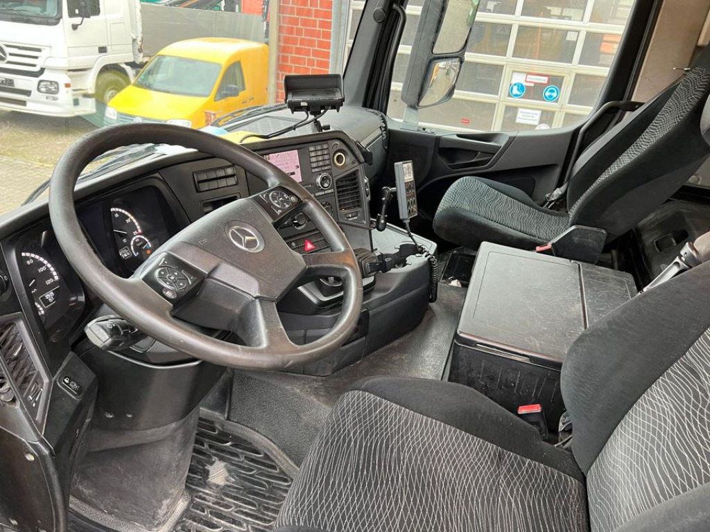 MERCEDES-BENZ Arocs 3240 B 8x4 Betonmischer Deutsch Top Liebherr - Camião: foto 5 MERCEDES-BENZ Arocs 3240 B 8x4 Betonmischer Deutsch Top Liebherr - Camião: foto 5