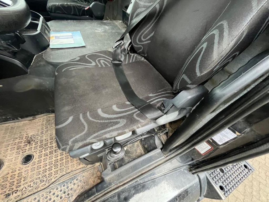 IVECO-MAGIRUS TRACKER AD450TW 4 Achs Muldenkipper Meiller - Dumper: foto 3 IVECO-MAGIRUS TRACKER AD450TW 4 Achs Muldenkipper Meiller - Dumper: foto 3