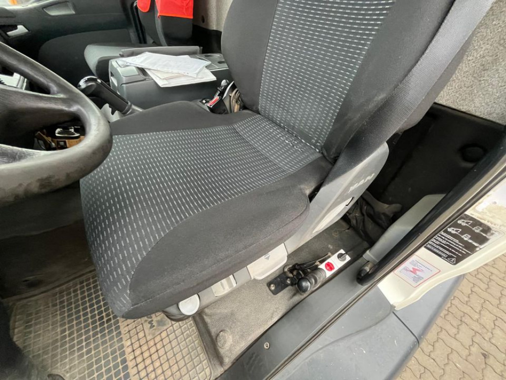 MAN TG-M 18.290 4x4 BB 2-Achs Allradkipper Kran Atlas 105+Funk - Camião basculante, Camião grua: foto 3 MAN TG-M 18.290 4x4 BB 2-Achs Allradkipper Kran Atlas 105+Funk - Camião basculante, Camião grua: foto 3