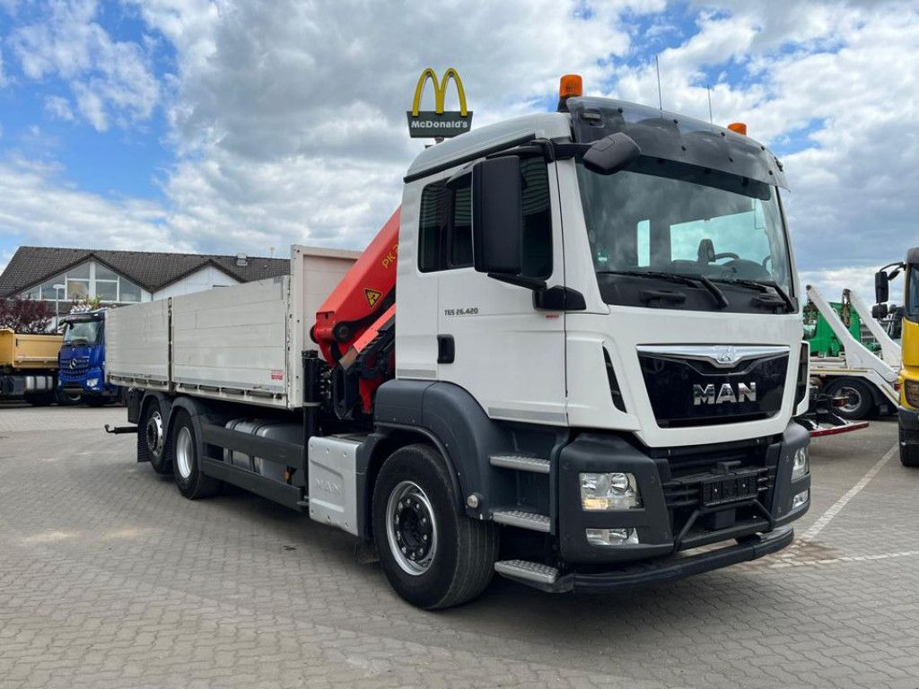 MAN TG-S 26.420 6x2 BL Pritsche Kran Palf. PK 22002+ - Camião grua: foto 3 MAN TG-S 26.420 6x2 BL Pritsche Kran Palf. PK 22002+ - Camião grua: foto 3