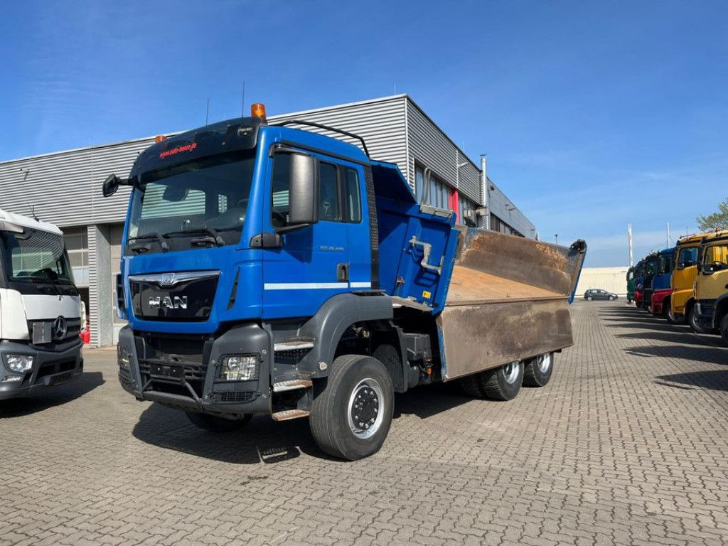MAN TG-S 26.440 6x6 3-Achs Allradkipper Bordmatik Sc - Camião basculante: foto 1 MAN TG-S 26.440 6x6 3-Achs Allradkipper Bordmatik Sc - Camião basculante: foto 1