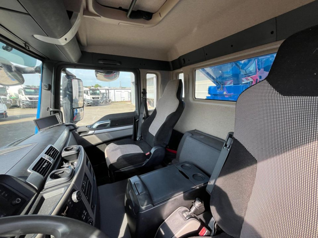 MAN TG-S 26.500 6x6 BB 3-Achs Allradkipper Bordmatik - Camião basculante: foto 4 MAN TG-S 26.500 6x6 BB 3-Achs Allradkipper Bordmatik - Camião basculante: foto 4