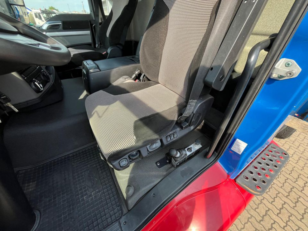 MAN TG-S 26.500 6x6 BB 3-Achs Allradkipper Bordmatik - Camião basculante: foto 5 MAN TG-S 26.500 6x6 BB 3-Achs Allradkipper Bordmatik - Camião basculante: foto 5