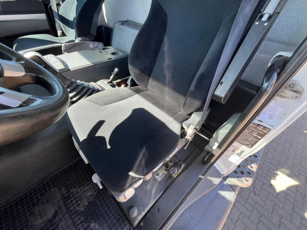 MAN TG-S 35.400 8x6H 4 Achs Muldenkipper Carnehl - Camião basculante: foto 4 MAN TG-S 35.400 8x6H 4 Achs Muldenkipper Carnehl - Camião basculante: foto 4