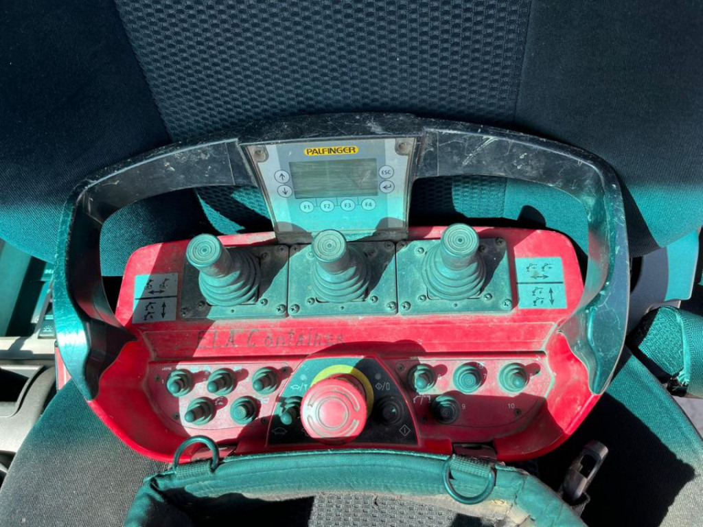 MAN TG-X 26.400 6x2 Pritsche Heckkran Palfinger 34002 - Camião de caixa aberta/ Plataforma, Camião grua: foto 2 MAN TG-X 26.400 6x2 Pritsche Heckkran Palfinger 34002 - Camião de caixa aberta/ Plataforma, Camião grua: foto 2